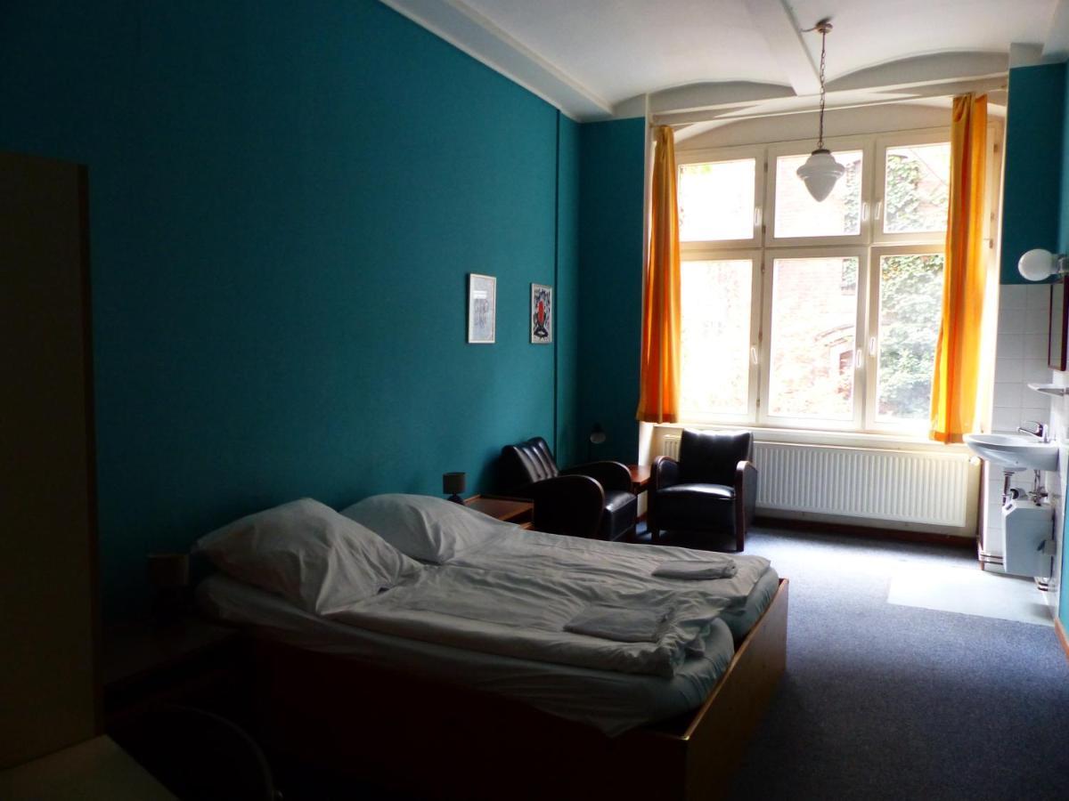 Die Fabrik - Hostel Берлин Экстерьер фото