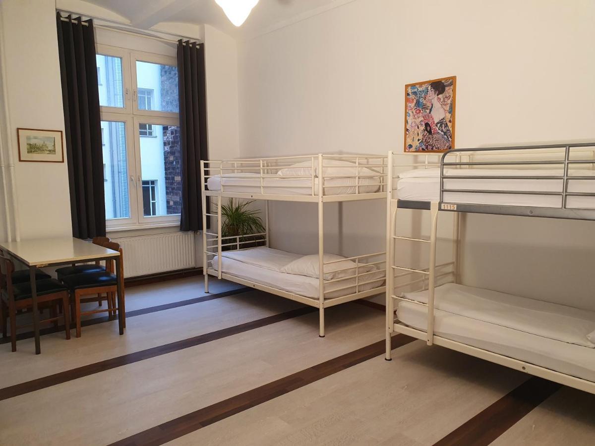 Die Fabrik - Hostel Берлин Экстерьер фото