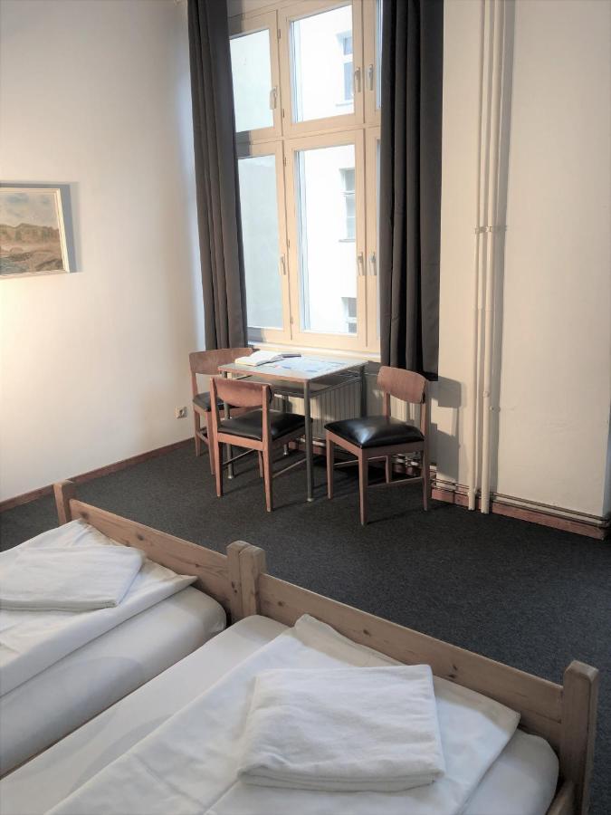 Die Fabrik - Hostel Берлин Экстерьер фото