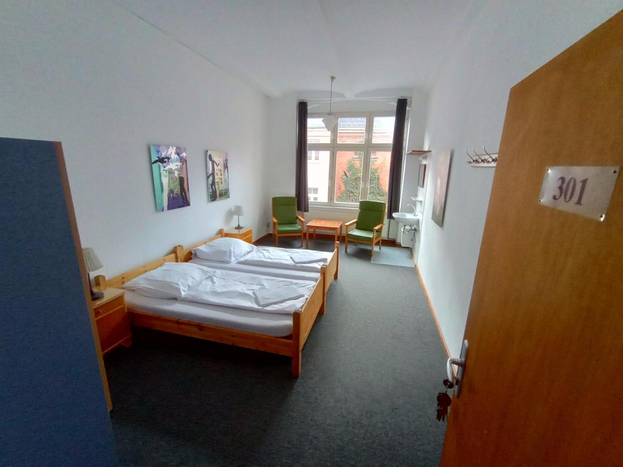 Die Fabrik - Hostel Берлин Экстерьер фото