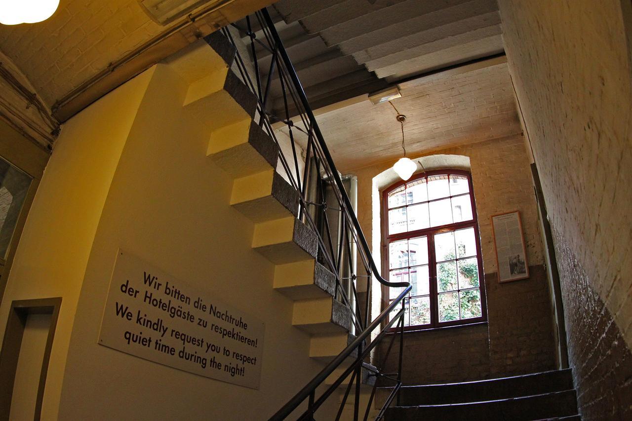 Die Fabrik - Hostel Берлин Экстерьер фото