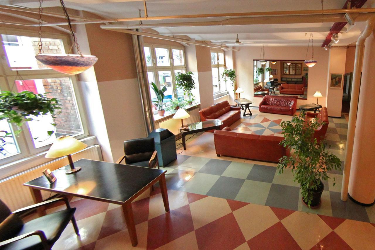 Die Fabrik - Hostel Берлин Экстерьер фото
